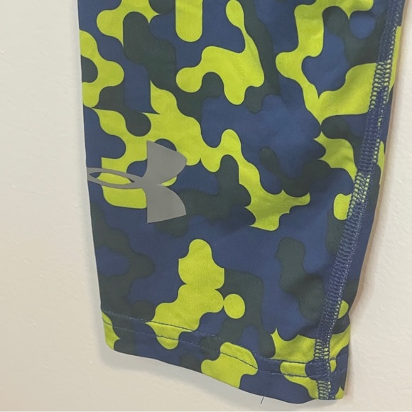 UNDER ARMOUR HeatGear Armour Compression Leggings Blue Green Camo Print Size YLG - Picture 5 of 7